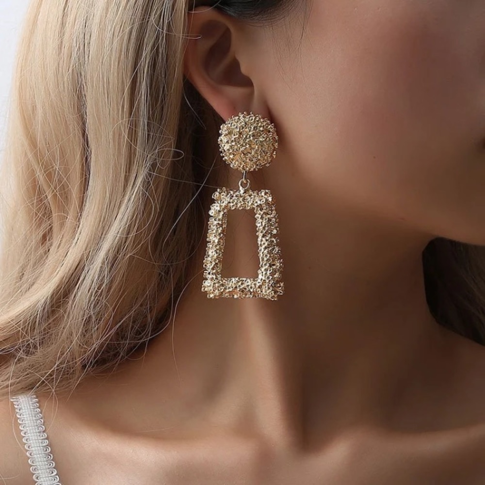 Earrings style 2019